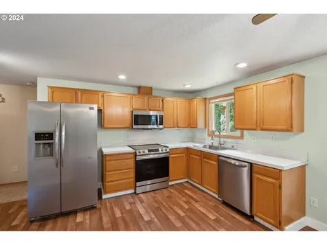 422 10th Street Washougal WA 98671