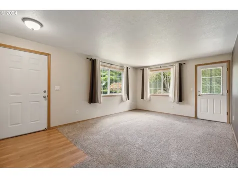 422 10th Street Washougal WA 98671