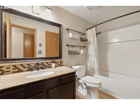 422 10th Street Washougal WA 98671