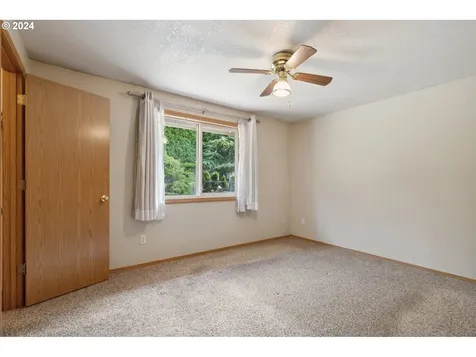 422 10th Street Washougal WA 98671