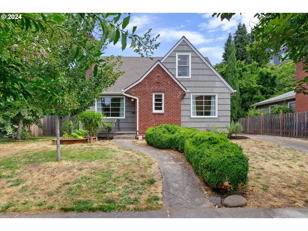 1535 N Emerson Street Portland OR 97217