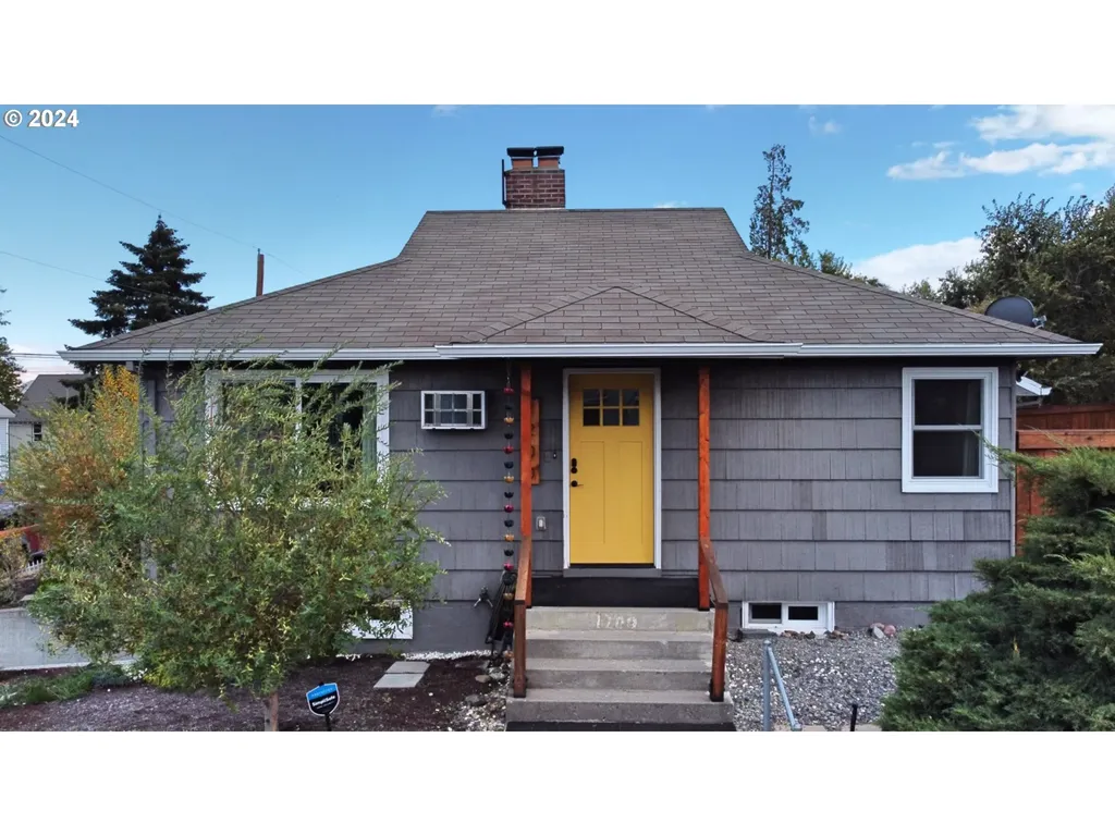 1200 E 11th Street The Dalles OR 97058