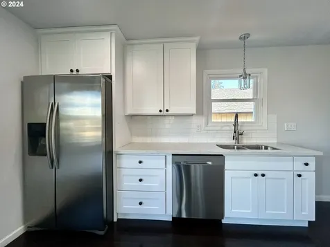 1200 E 11th Street The Dalles OR 97058