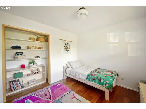 10901 Ne Eugene Street Portland OR 97220