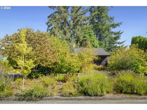 10901 Ne Eugene Street Portland OR 97220