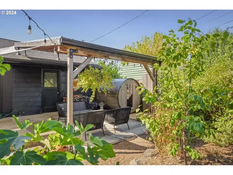 10901 Ne Eugene Street Portland OR 97220