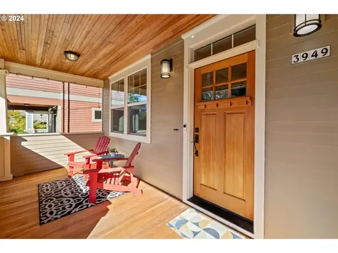 3949 SE Lambert Street Portland OR 97202