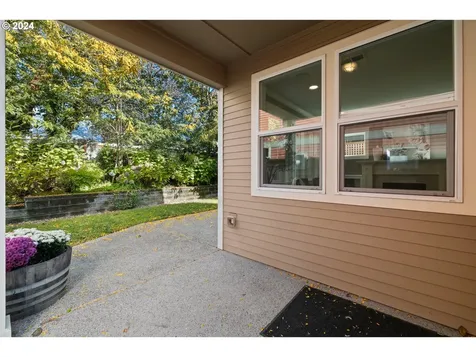 3949 SE Lambert Street Portland OR 97202