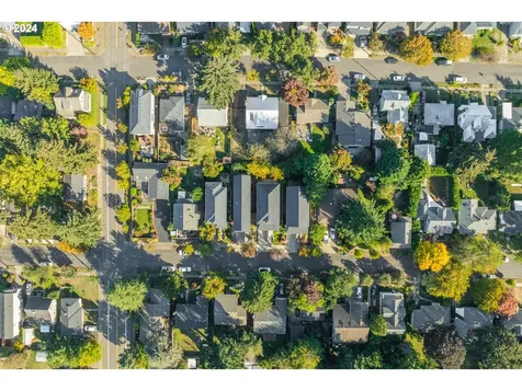 3949 SE Lambert Street Portland OR 97202