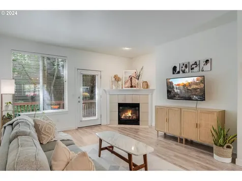 7898 Sw Pickleweed Lane Portland OR 97224