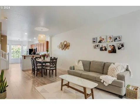 7898 Sw Pickleweed Lane Portland OR 97224
