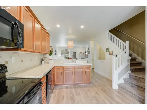 7898 Sw Pickleweed Lane Portland OR 97224