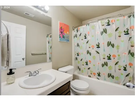 7898 Sw Pickleweed Lane Portland OR 97224