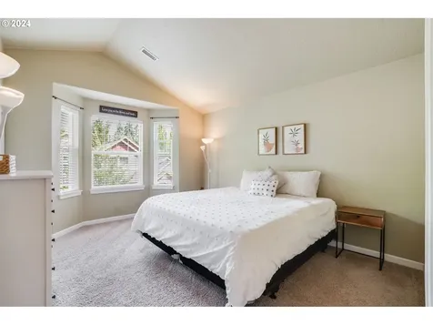 7898 Sw Pickleweed Lane Portland OR 97224