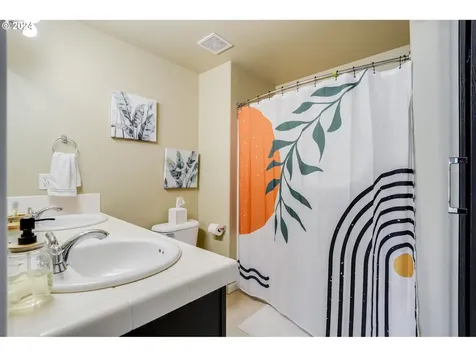 7898 Sw Pickleweed Lane Portland OR 97224