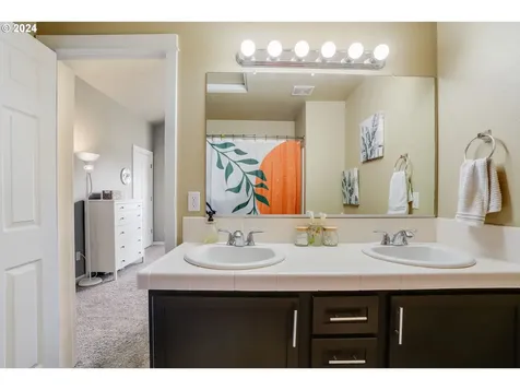 7898 Sw Pickleweed Lane Portland OR 97224