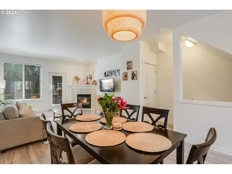 7898 Sw Pickleweed Lane Portland OR 97224