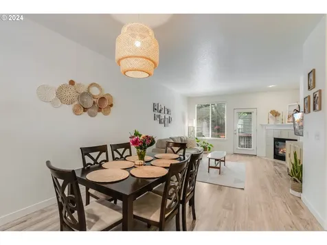 7898 Sw Pickleweed Lane Portland OR 97224
