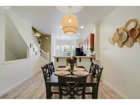 7898 Sw Pickleweed Lane Portland OR 97224