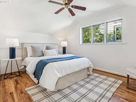 1964 SE 21st Avenue Portland OR 97214