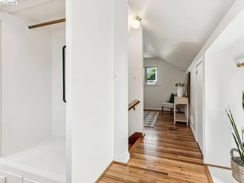 1964 SE 21st Avenue Portland OR 97214