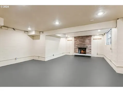 1964 SE 21st Avenue Portland OR 97214