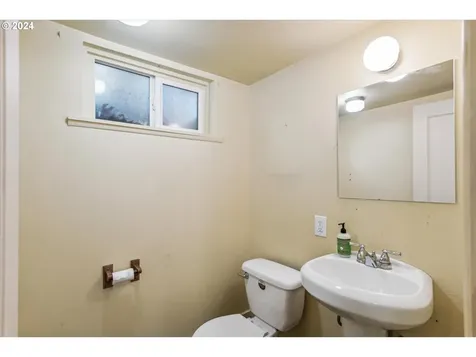 1964 SE 21st Avenue Portland OR 97214