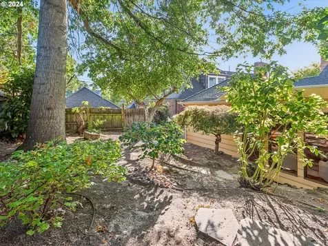 1964 SE 21st Avenue Portland OR 97214