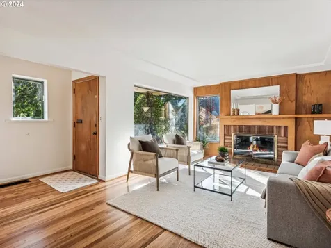 1964 SE 21st Avenue Portland OR 97214