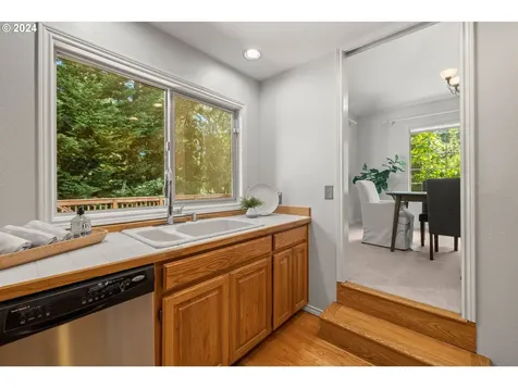 3125 Sw Arnold Street Portland OR 97219