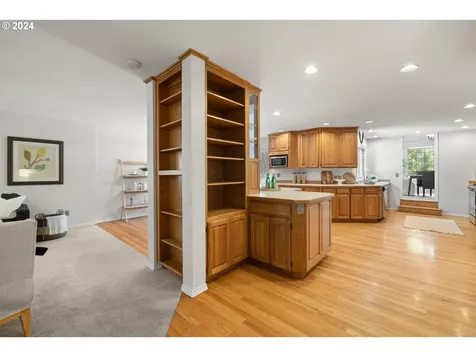 3125 Sw Arnold Street Portland OR 97219