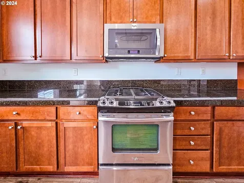 3230 SE Brookwood Avenue Hillsboro OR 97123