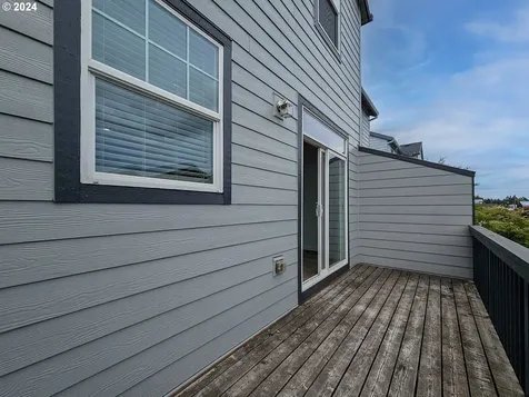 3230 SE Brookwood Avenue Hillsboro OR 97123