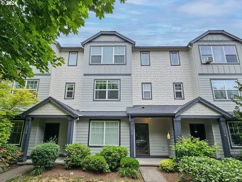 3230 SE Brookwood Avenue Hillsboro OR 97123