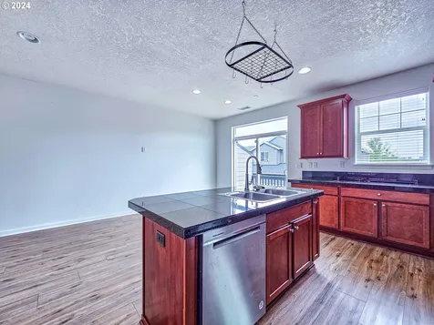 3230 SE Brookwood Avenue Hillsboro OR 97123