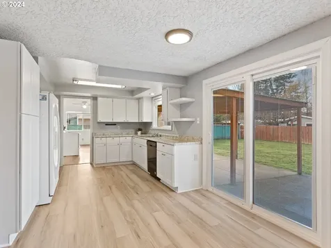 2705 NW 104th Street Vancouver WA 98685