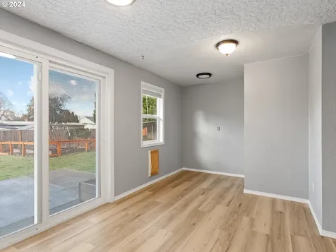 2705 NW 104th Street Vancouver WA 98685