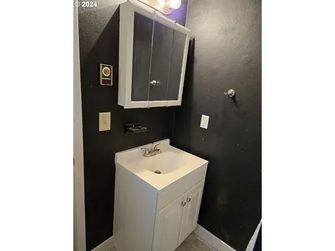 2705 NW 104th Street Vancouver WA 98685