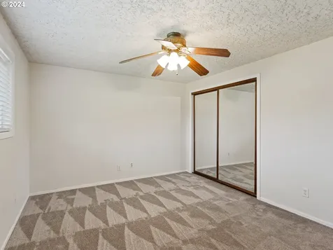 2705 NW 104th Street Vancouver WA 98685
