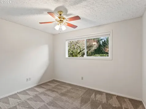 2705 NW 104th Street Vancouver WA 98685