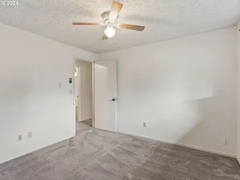 2705 NW 104th Street Vancouver WA 98685