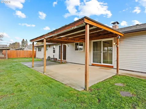 2705 NW 104th Street Vancouver WA 98685