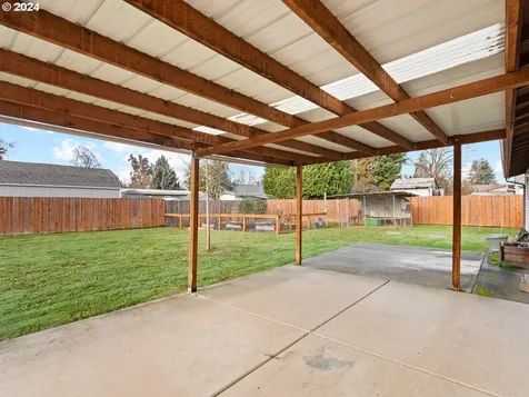 2705 NW 104th Street Vancouver WA 98685