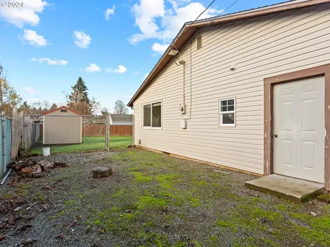 2705 NW 104th Street Vancouver WA 98685