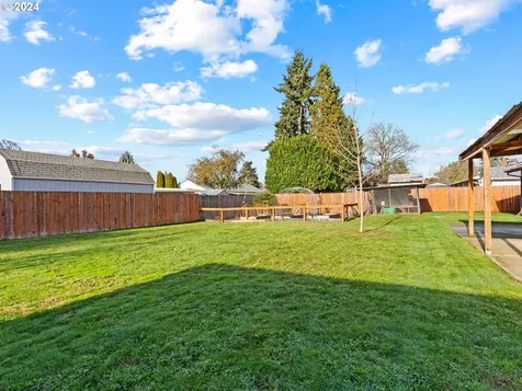 2705 NW 104th Street Vancouver WA 98685