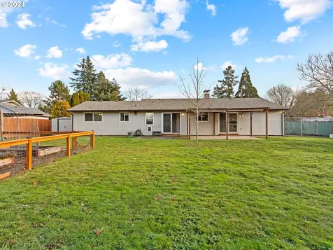 2705 NW 104th Street Vancouver WA 98685
