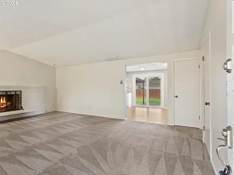 2705 NW 104th Street Vancouver WA 98685