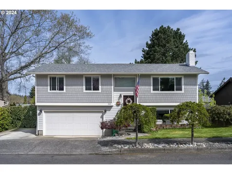 2105 Sw 19th Street Gresham OR 97080
