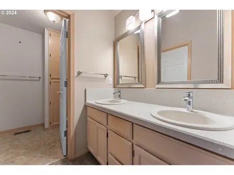 12790 SW Bexley Lane Portland OR 97224