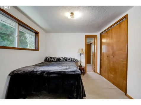 4963 SE Bybee Boulevard Portland OR 97206